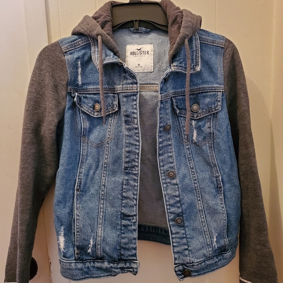 Hollister Crop Hooded Denim Jacket 